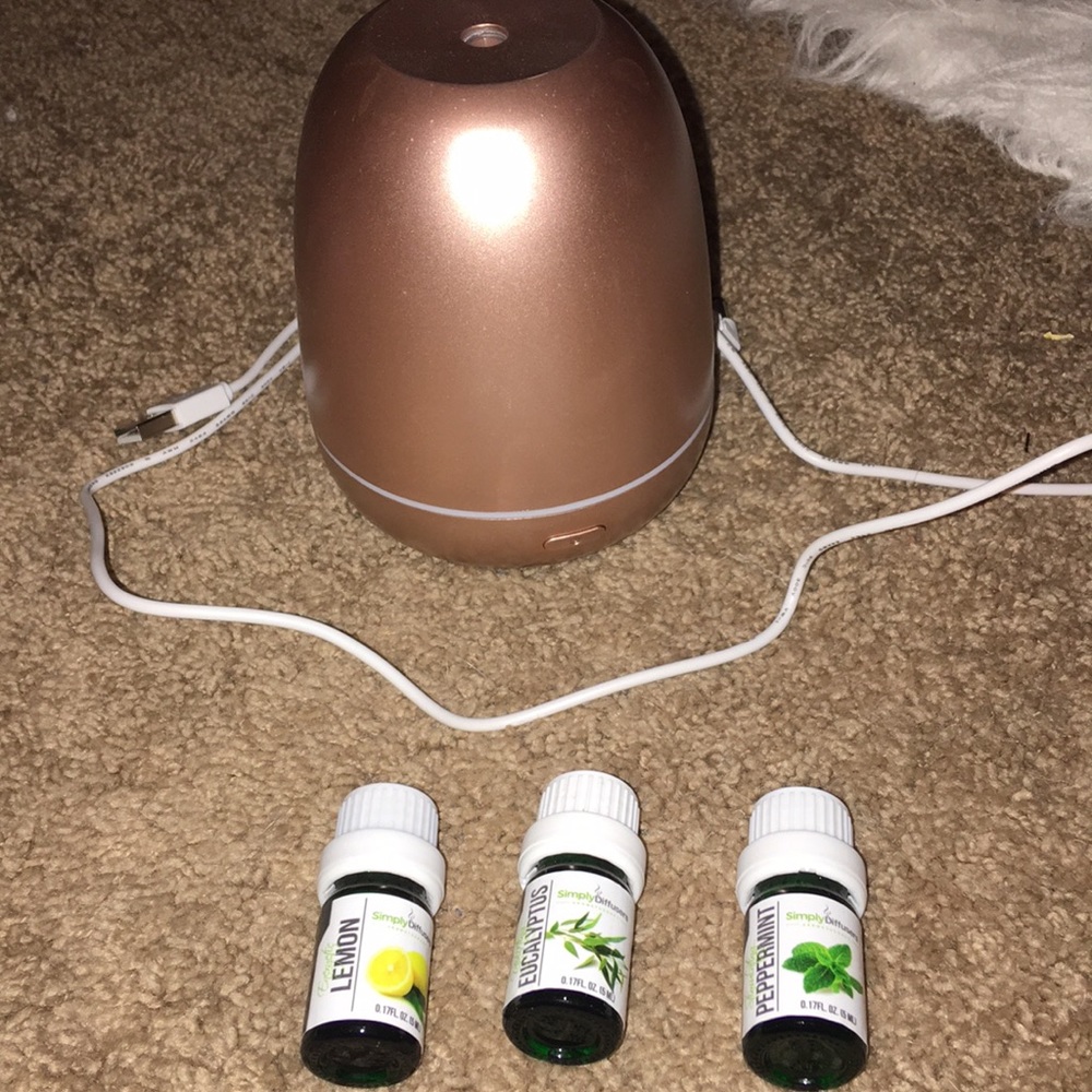 Rose gold diffuser with 3 oils